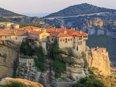 Dive deeper with Cruise Tours offering you the best of land and sea — everything from Meteora in Greece to Lake Como in Italy and beyond.