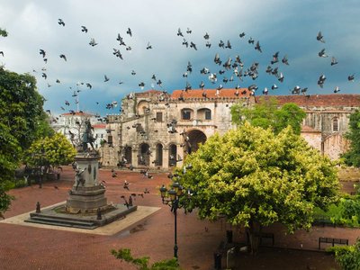 The best of the best sailings immerse you in ancient and local history by visiting UNESCO sites few can experience. Visit the home of the first Olympic Games or stroll the Colonial Zone in Santo Domingo.